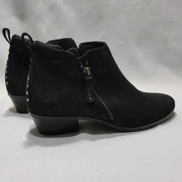 Paul Green Munchen Women's Travis Black Suede‎ Booties Size 7 Round Toe Studded - Picture 1 of 11